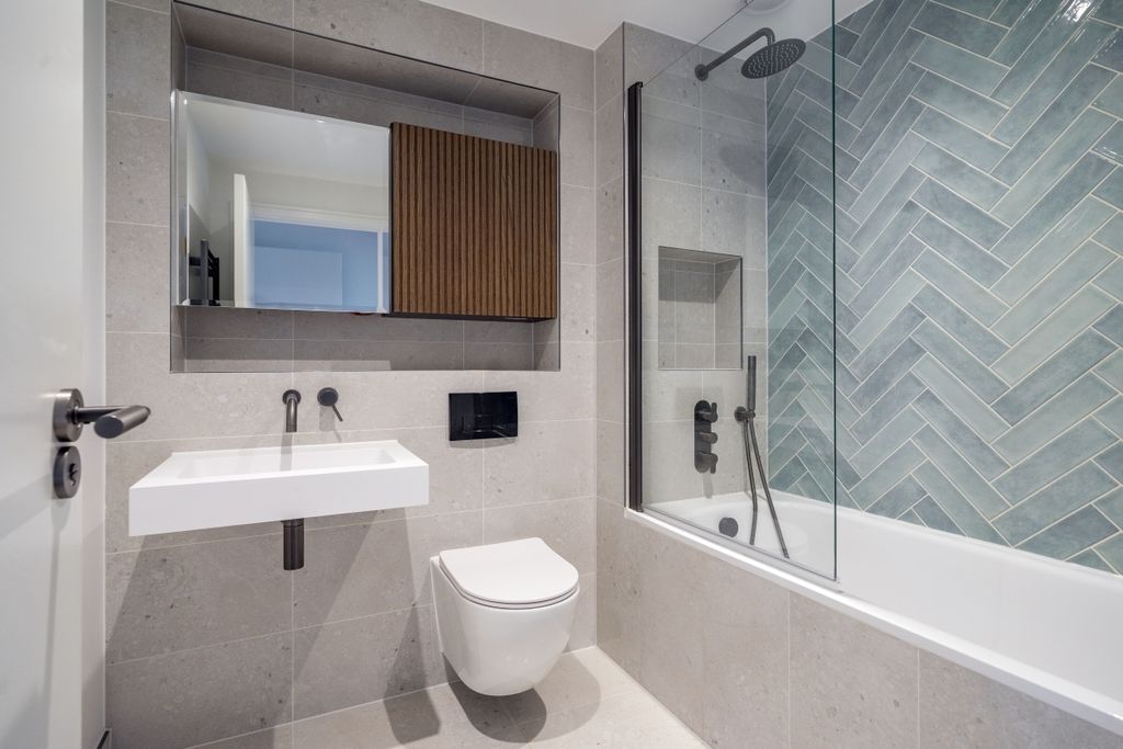 Property photo 3 of 16 505_Beufort_Crt__...