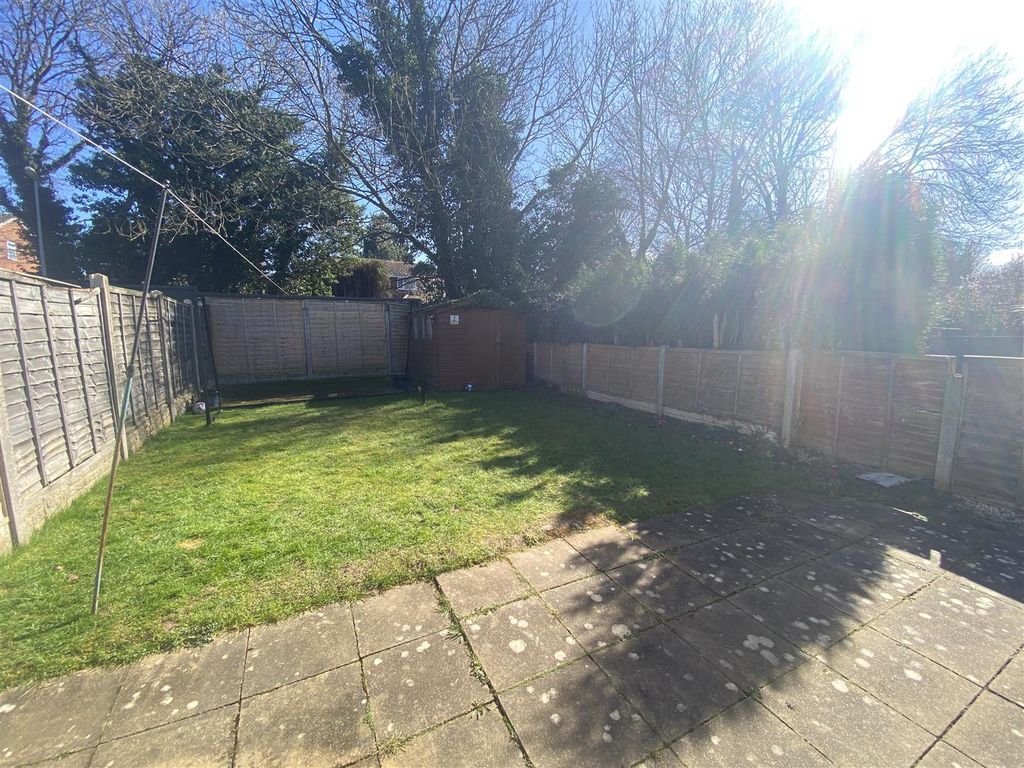 Property photo 2 of 10