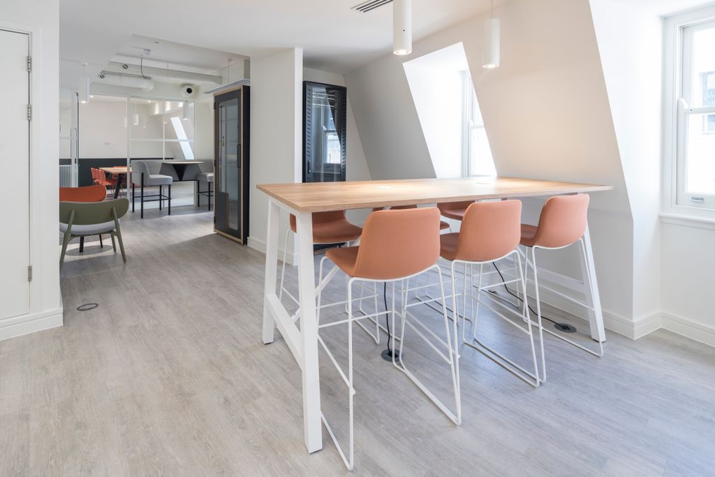 Property photo 3 of 23