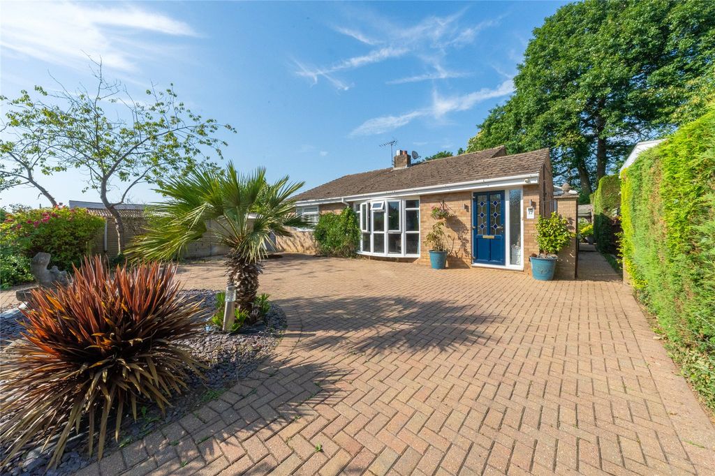 Property photo 1 of 23 Picture No. 01