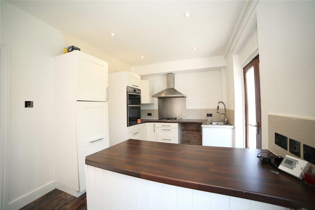 Property photo 3 of 15 9.Jpg