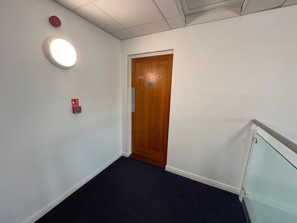 1 bed flat for saleWild Field, Bridgend CF31 photo 5