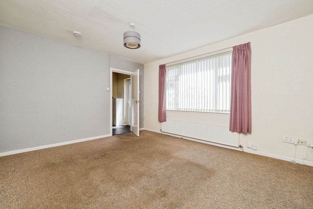 Property photo 3 of 21 Pbox-Img.Jpg