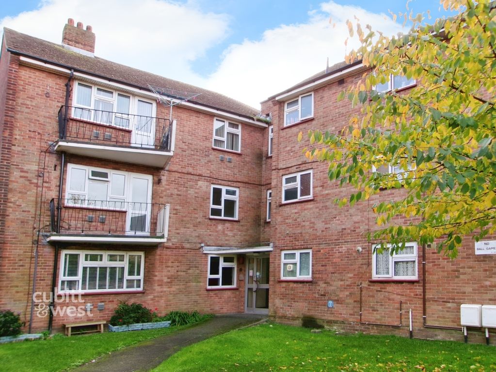 Property photo 1 of 12 A0Abd73d-100_0040