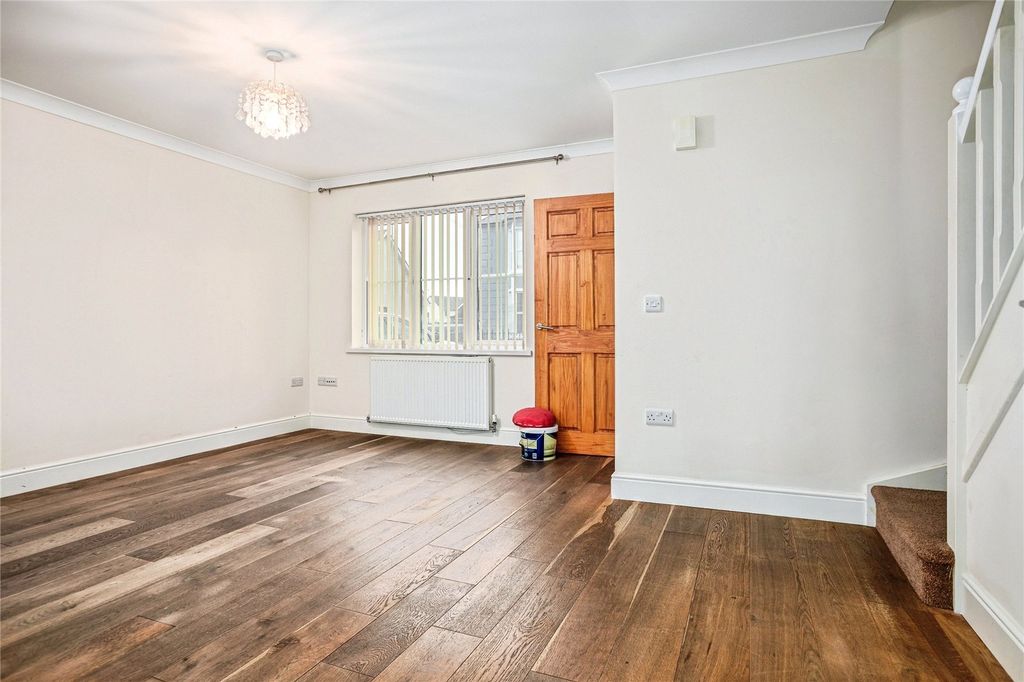 Property photo 2 of 17 Picture No. 22