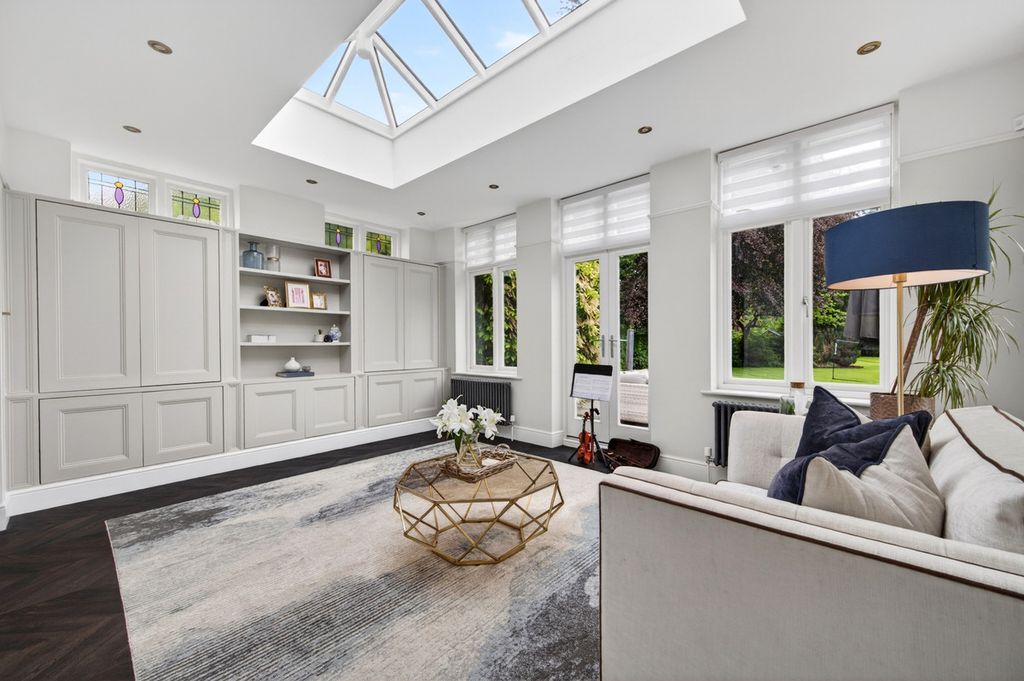 Property photo 3 of 29