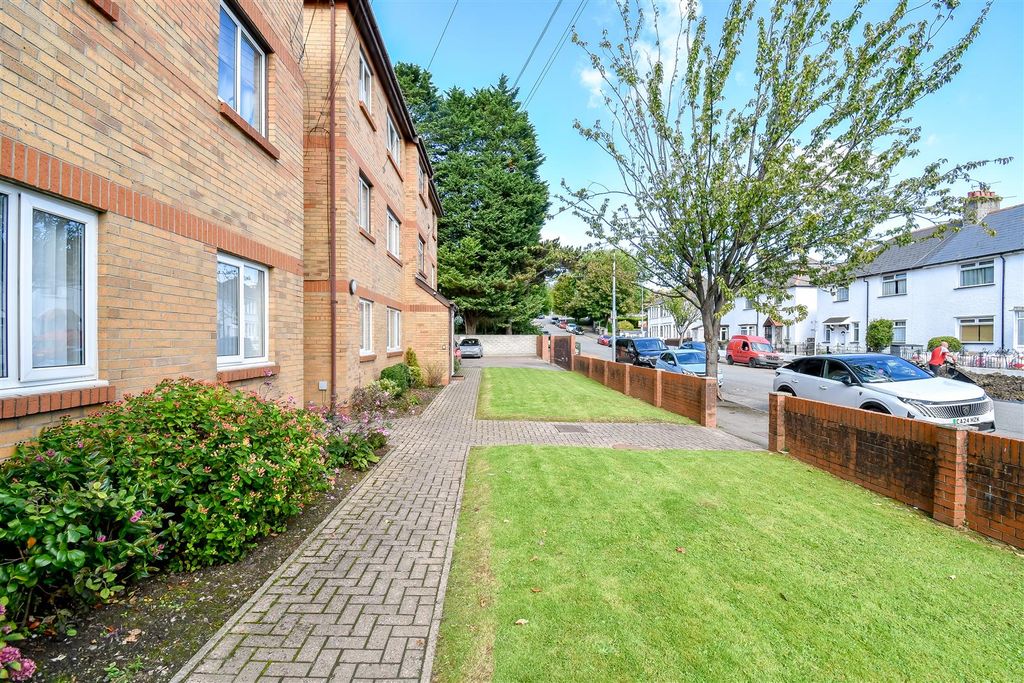 Additional image 14 of 2 bed flat for saleButtrills Road, Barry CF62