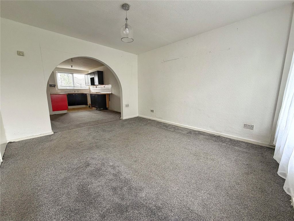 Property photo 2 of 17 Picture No. 10