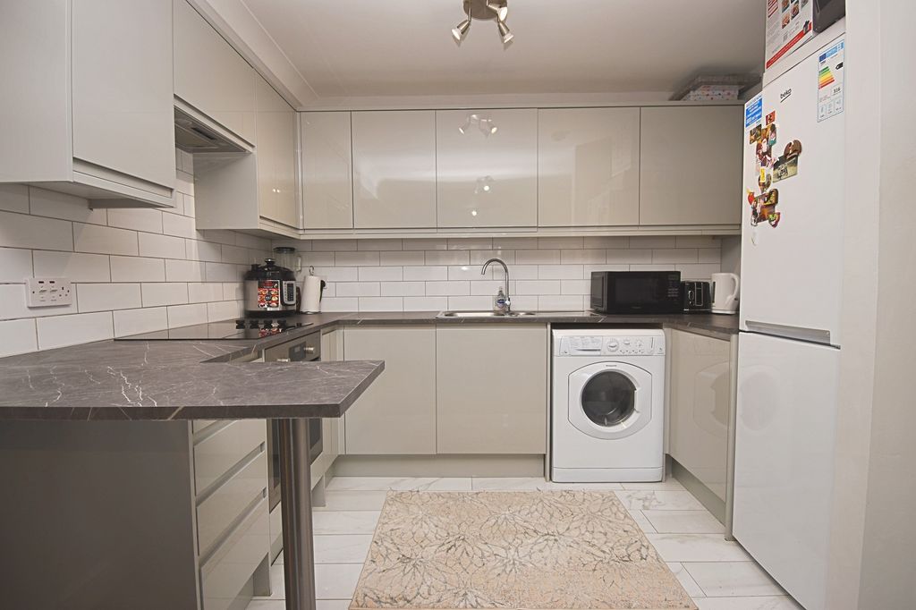 Property photo 3 of 9 Not Specified