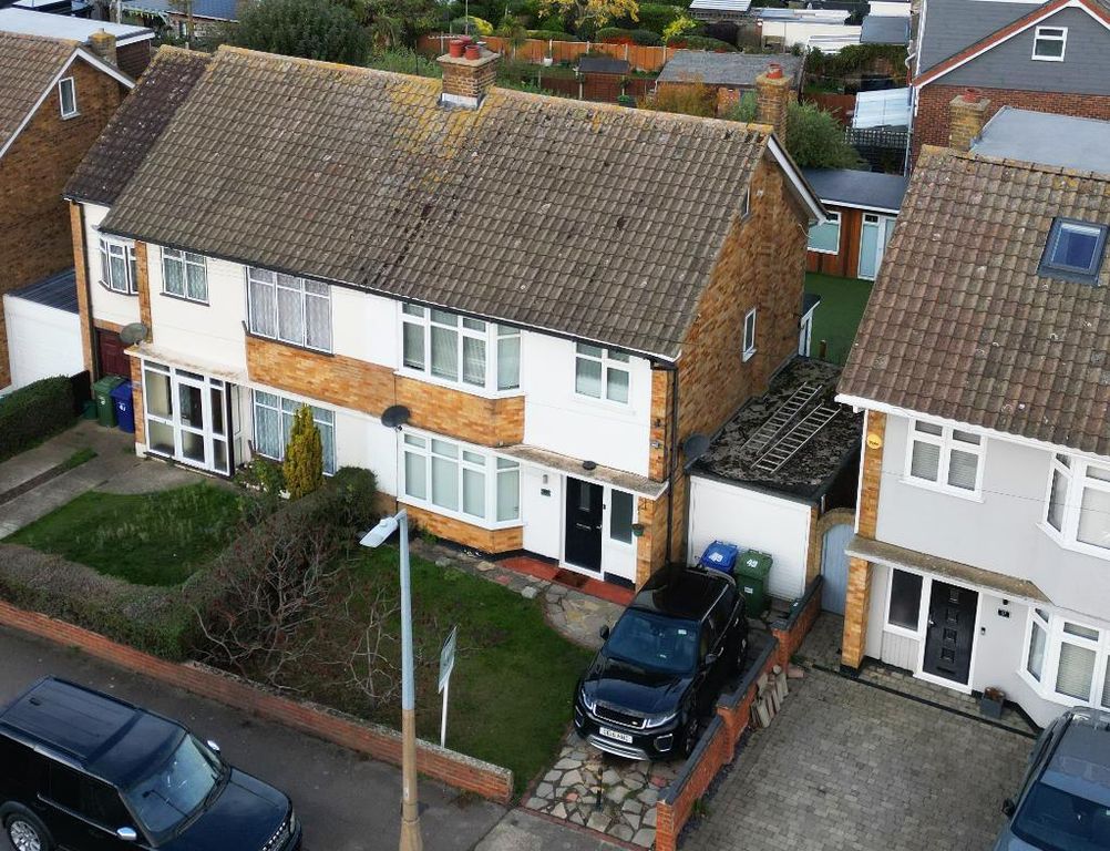 Property photo 2 of 17 Photo 2