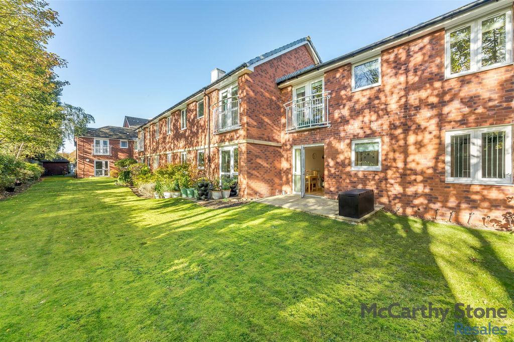 Property photo 1 of 21 8668912-Exterior01.Jpg