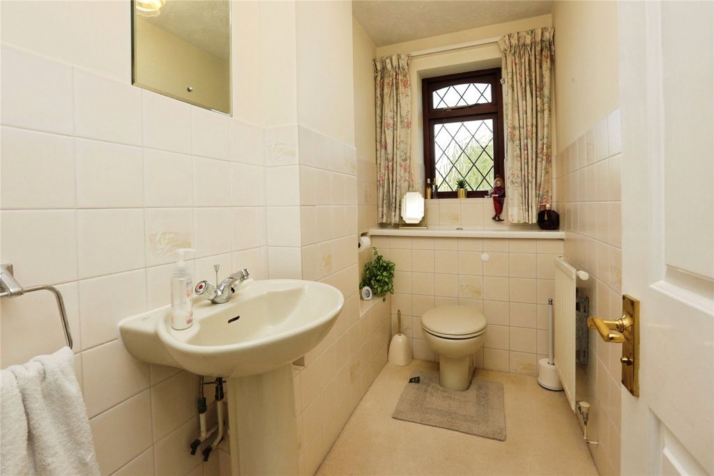 Additional image 13 of 5 bed detached house for saleVeryan, Fareham, Hampshire PO14