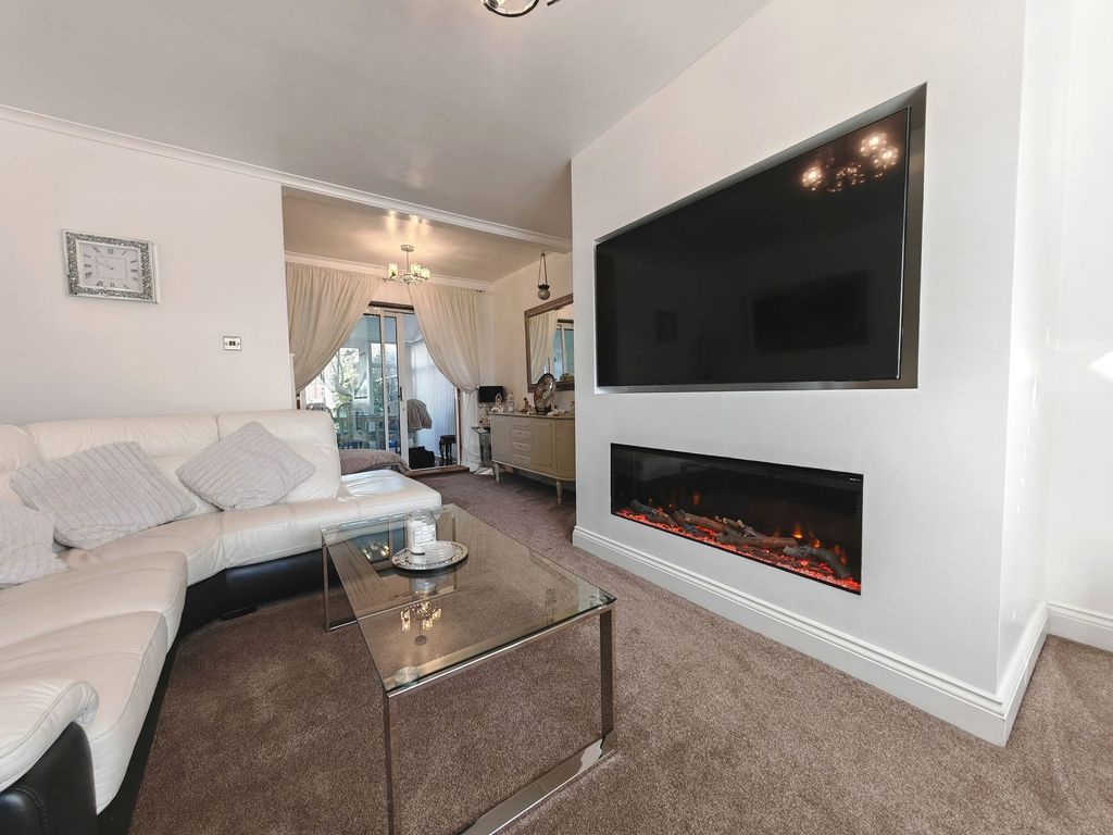 Property photo 2 of 22