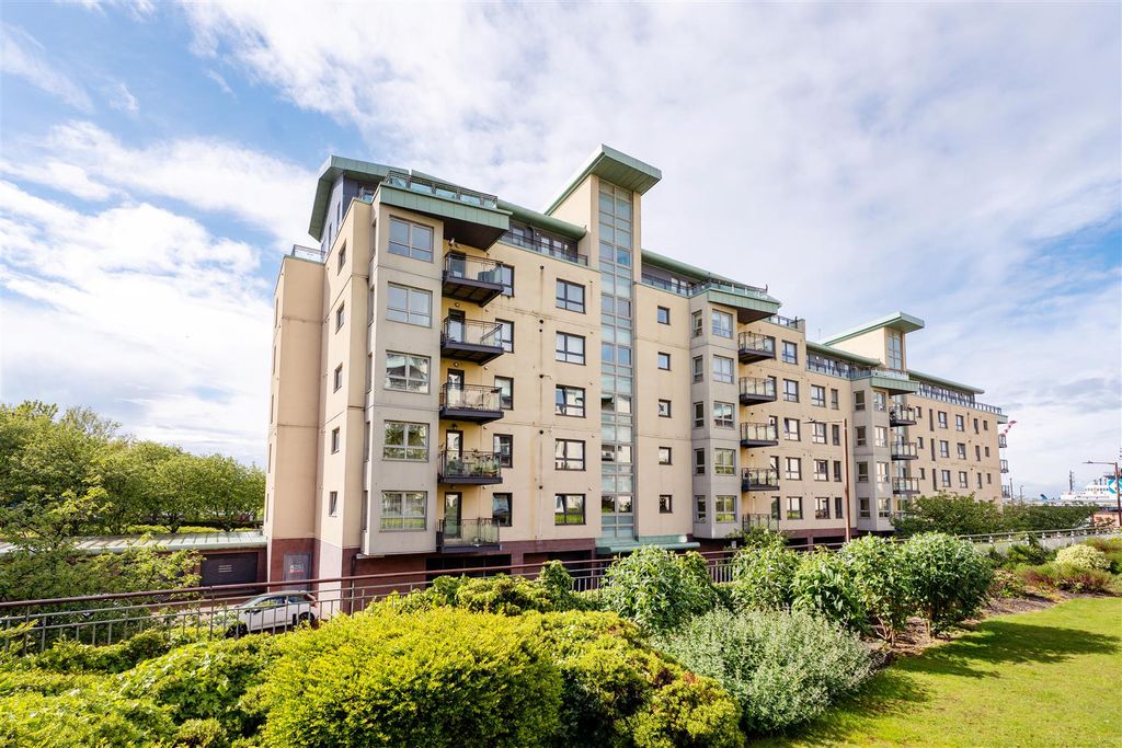 Property photo 1 of 27 Potlandrow-24.Jpg