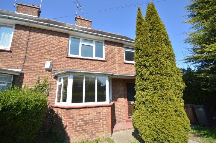 Property photo 1 of 9 Langton Avenue, Chelmsford, Essex, CM1 2Bp