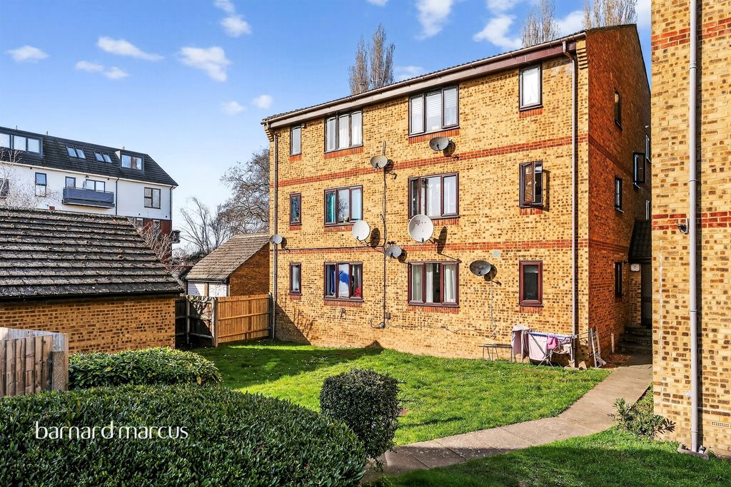 Property photo 1 of 10