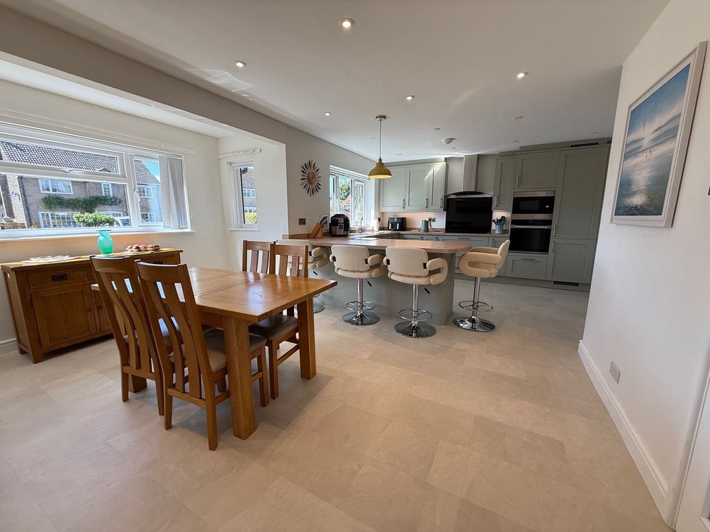 Property photo 2 of 19 Kitchen-Dining Aspect