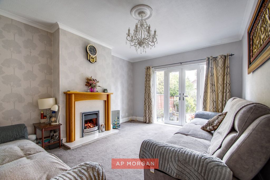 Property photo 3 of 17 Picture No. 05