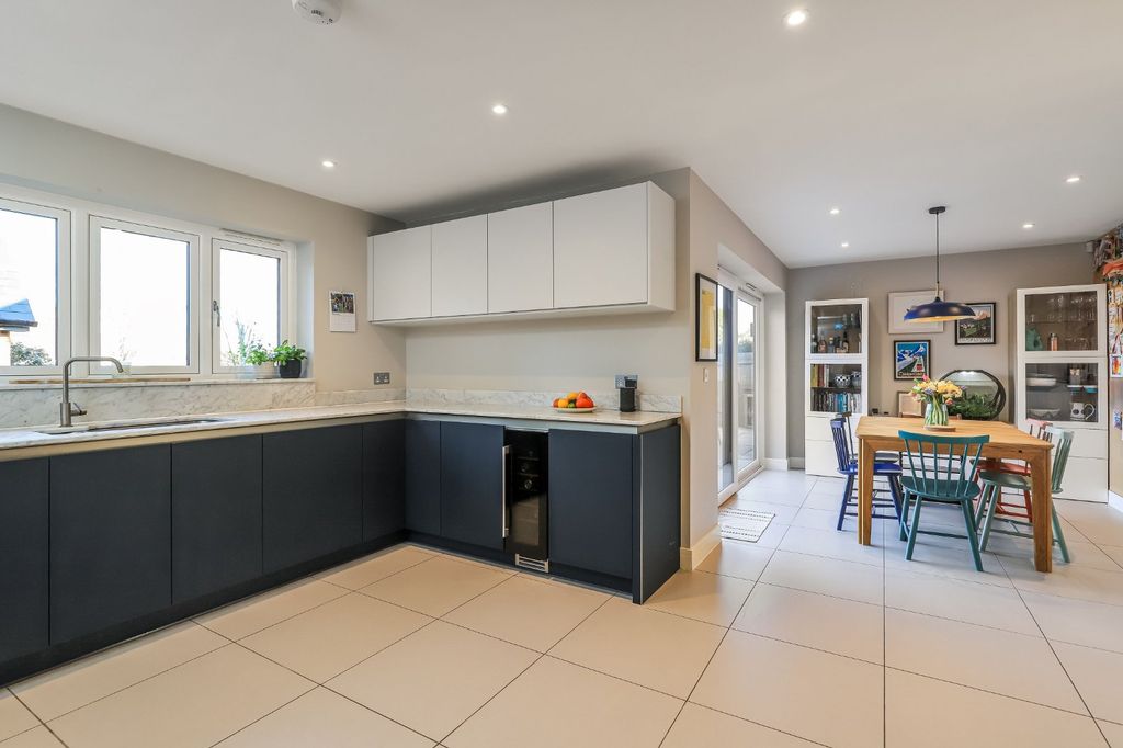 Property photo 3 of 14 Picture No. 06