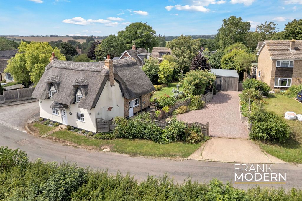 Property photo 1 of 32