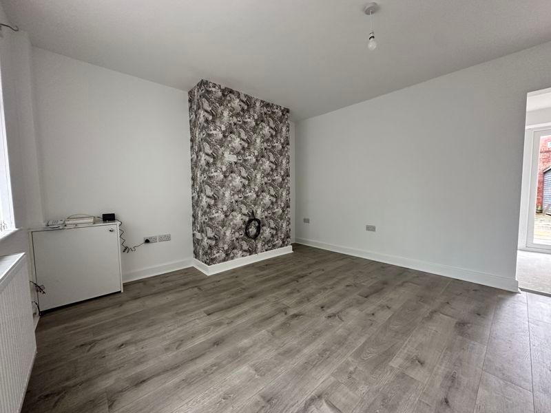 Property photo 3 of 10 Photo 15