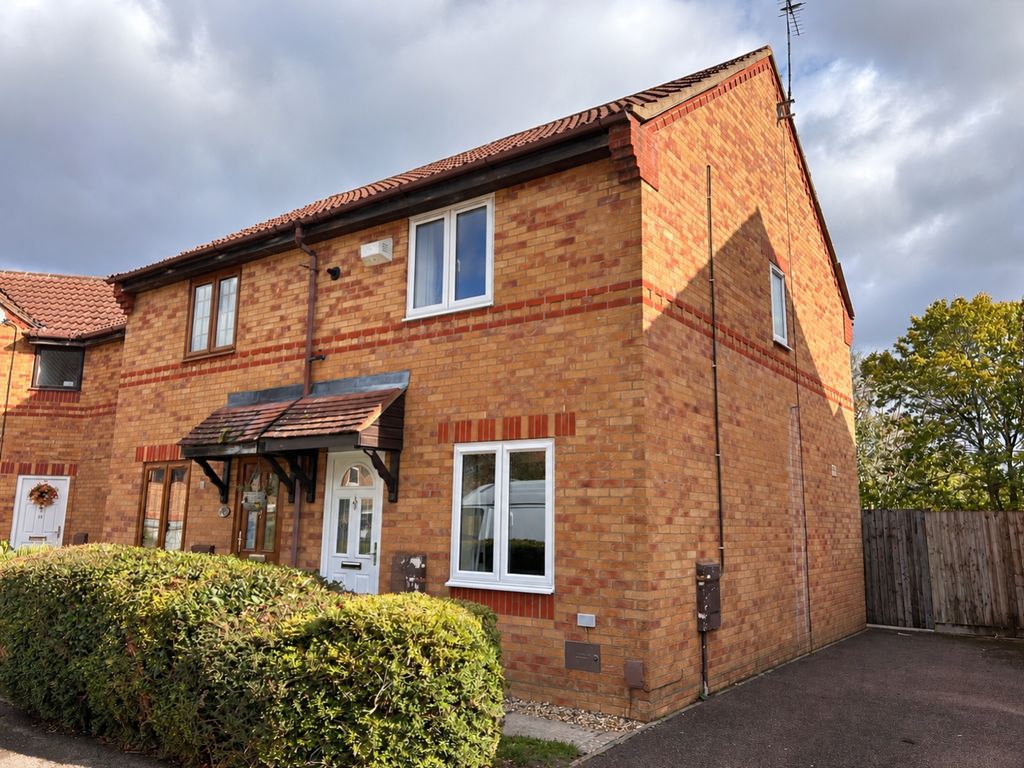 Property photo 1 of 13 35 Millbank Front Shot