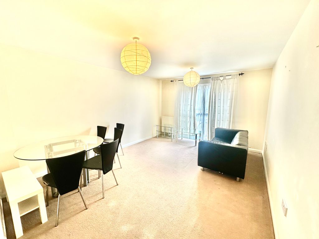 Property photo 1 of 4