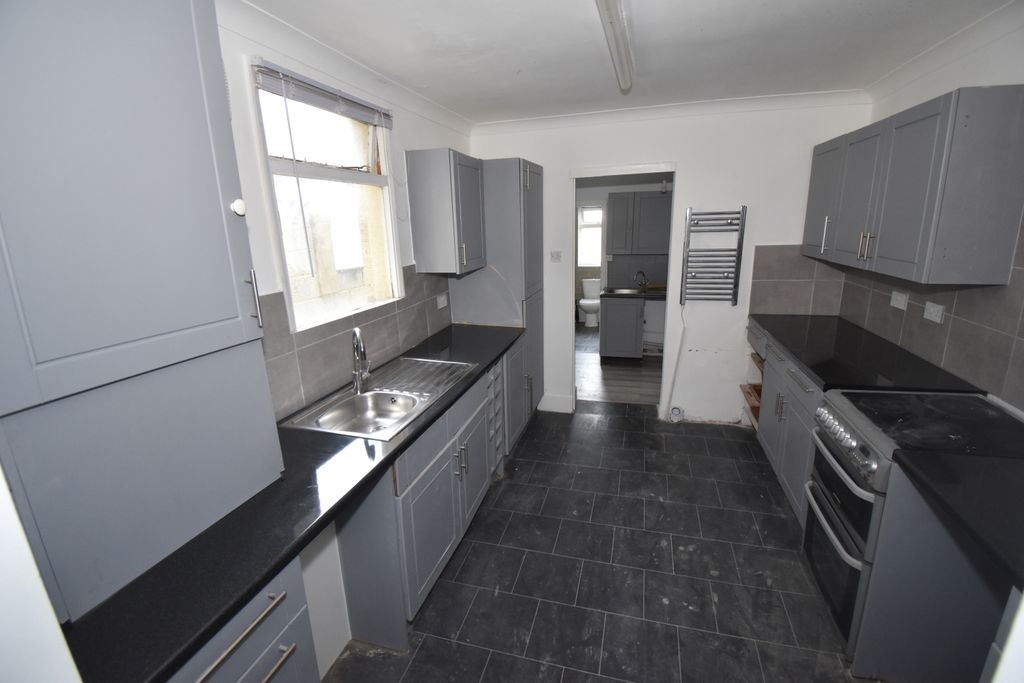 Property photo 1 of 13 Dsc_0002