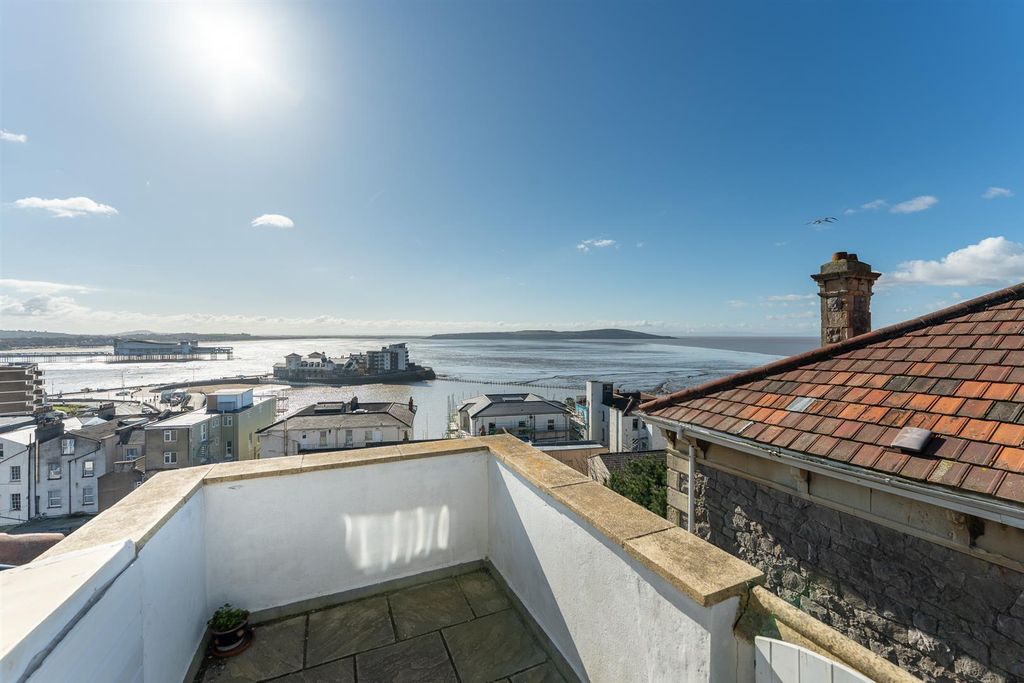 Property photo 1 of 23 Sun Terrace