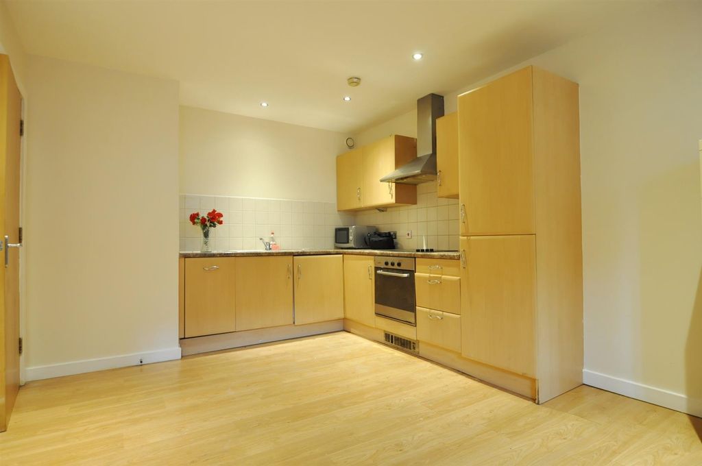 Property photo 1 of 6 Kitchen Angle