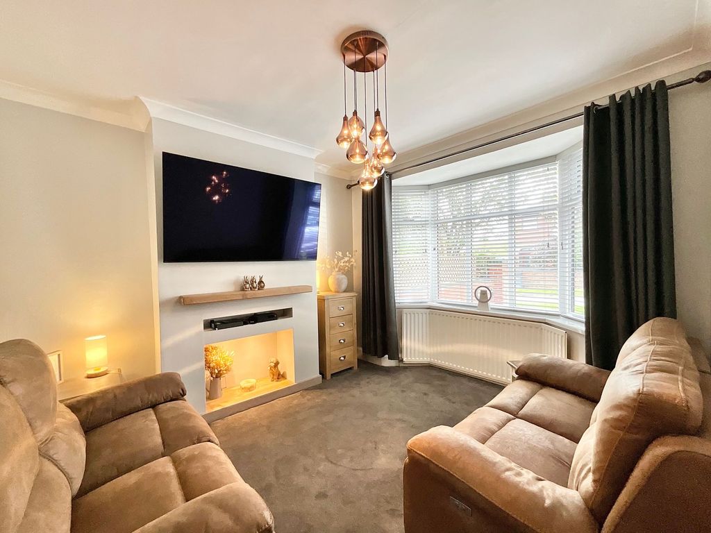 Property photo 3 of 31