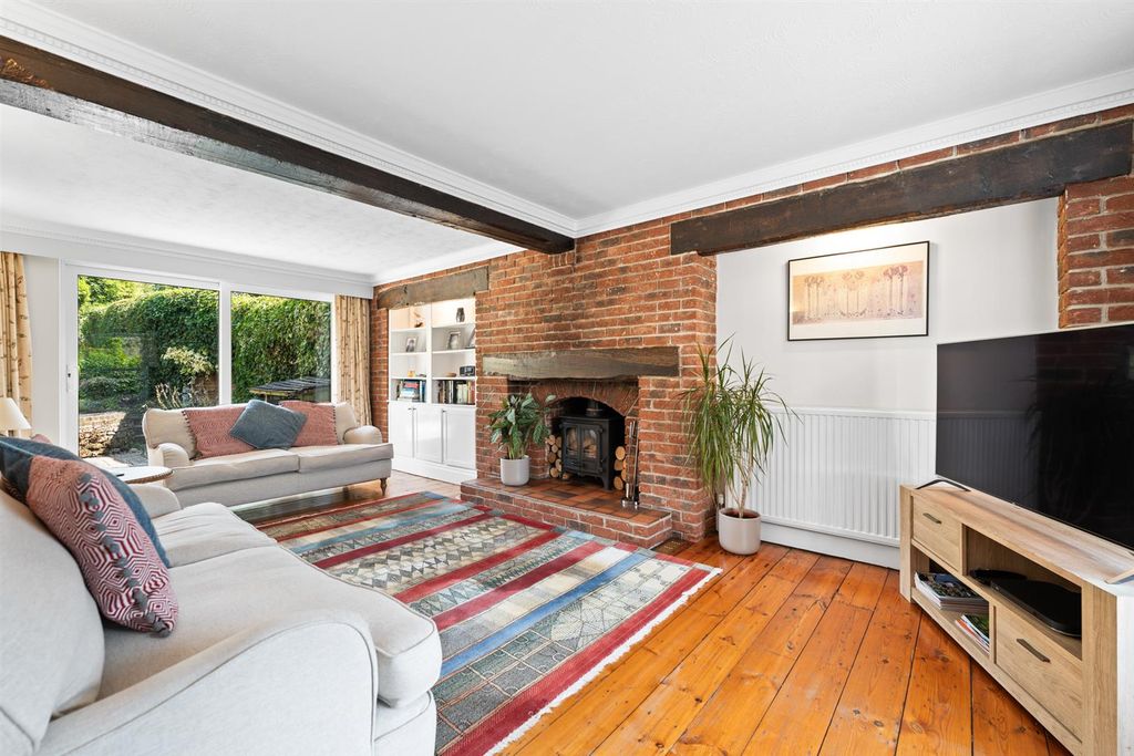 Property photo 3 of 38 1 Browns Lane-15.Jpg