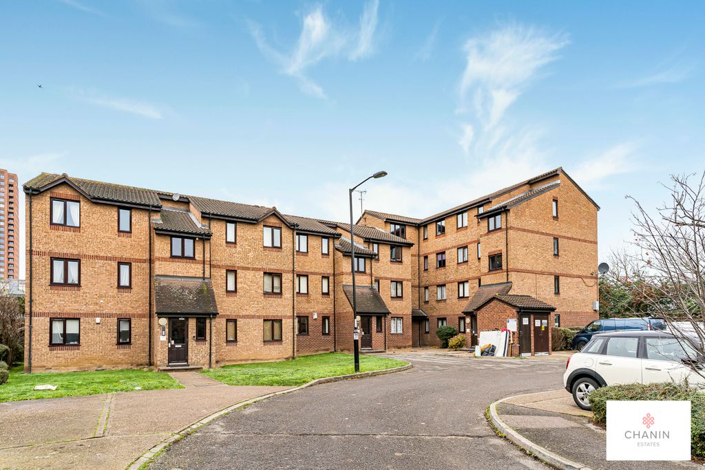 Property photo 1 of 12 12_69750_Watermarked