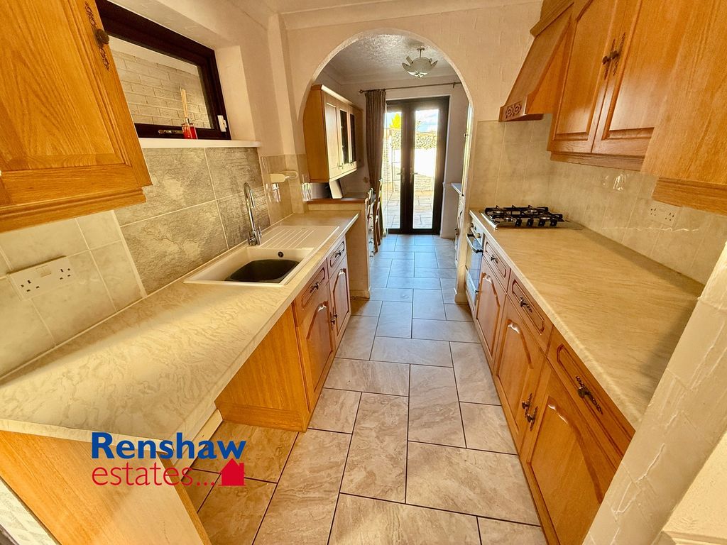 Property photo 3 of 13 K (3)