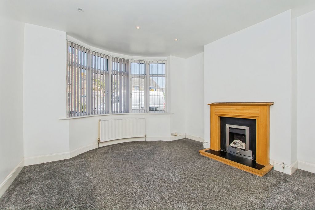 Property photo 2 of 12 Photo