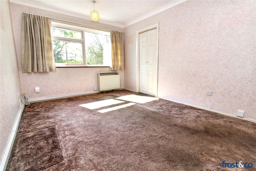 Property photo 2 of 10 Living Room