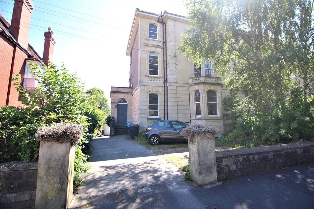 Property photo 1 of 16 Picture No. 05