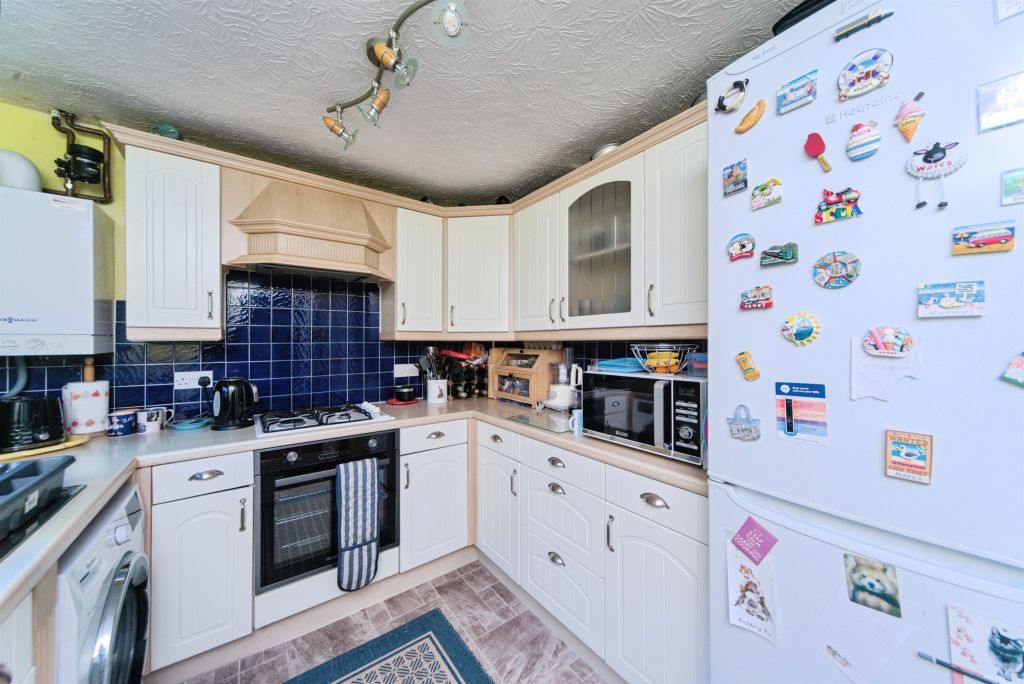 Property photo 2 of 22