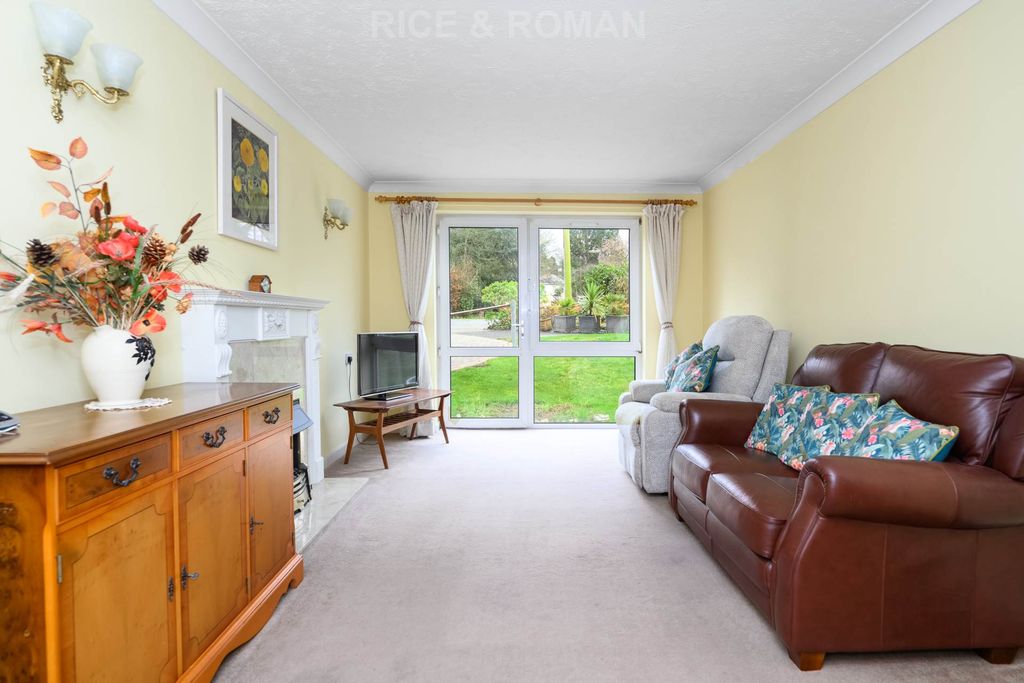 Property photo 3 of 8