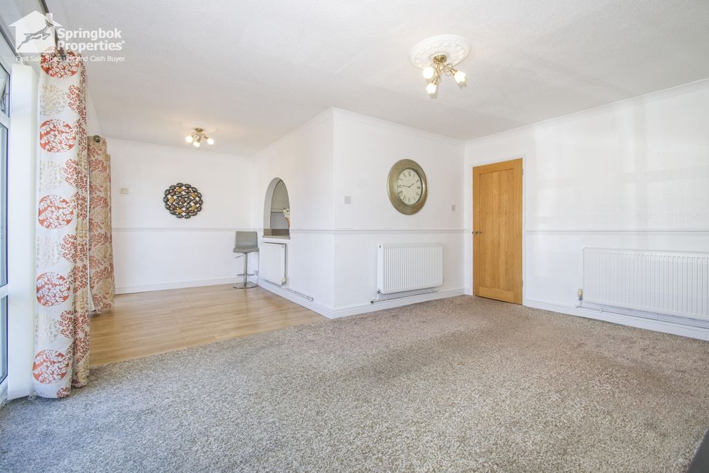 Property photo 2 of 16 Image 1