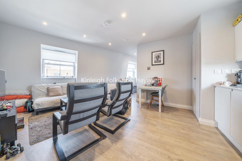 Property photo 2 of 6 8F11Ec1A-7141-476c-A