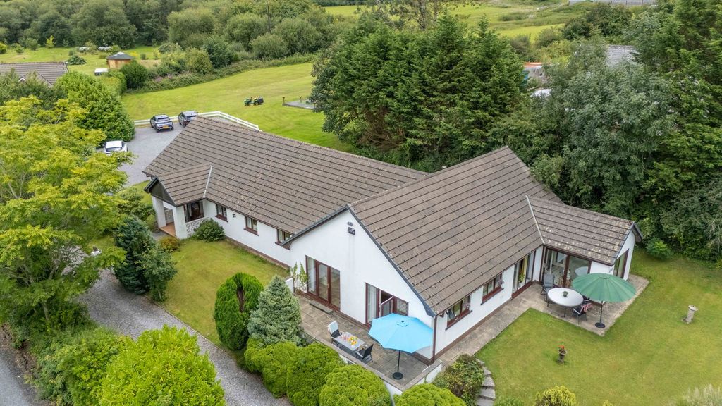 Property photo 1 of 49