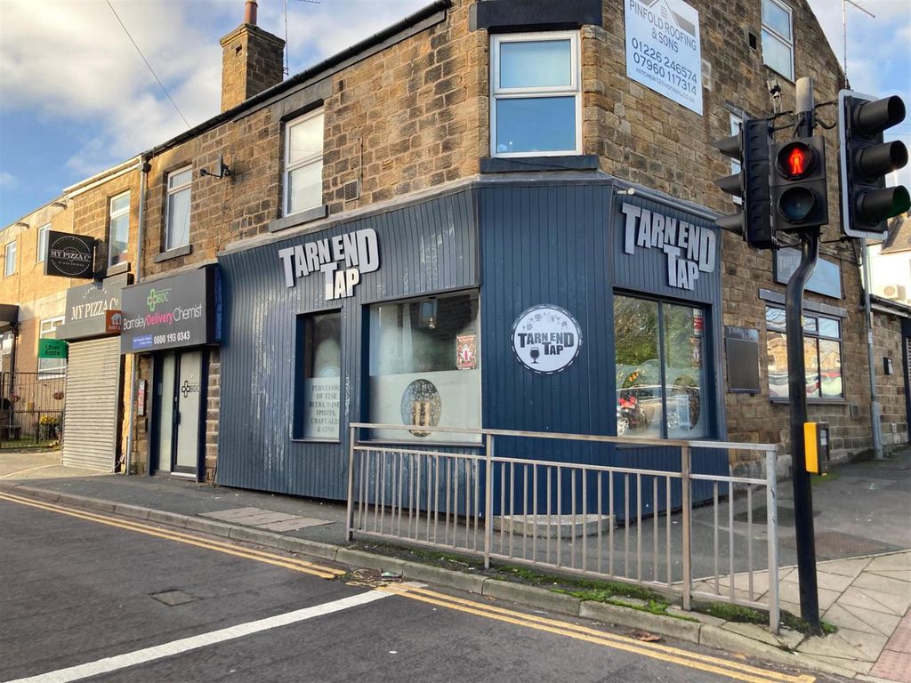 Property photo 1 of 8 Photo 0