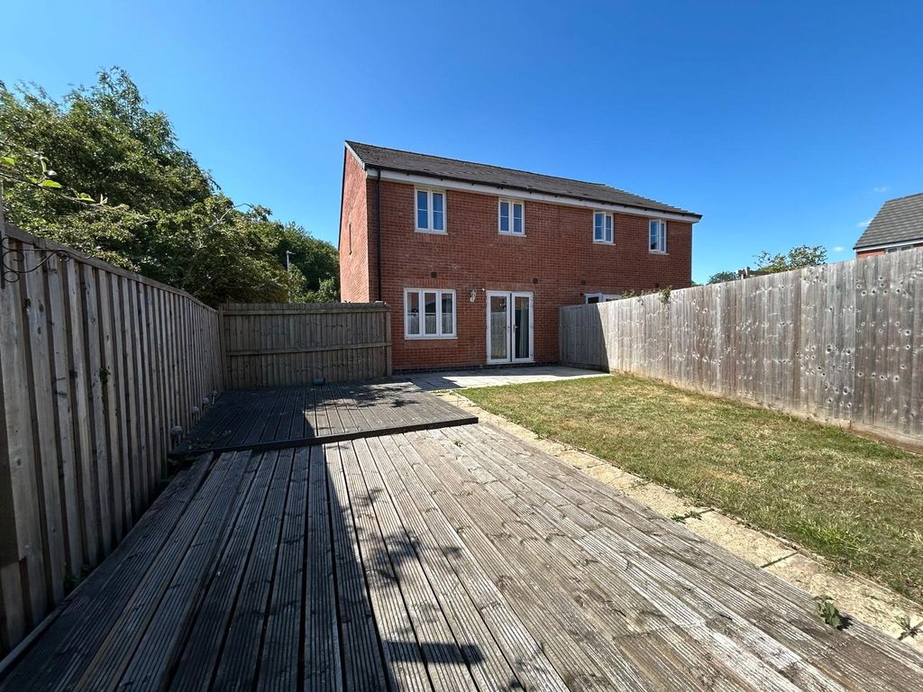 Property photo 2 of 19 Picture No. 17