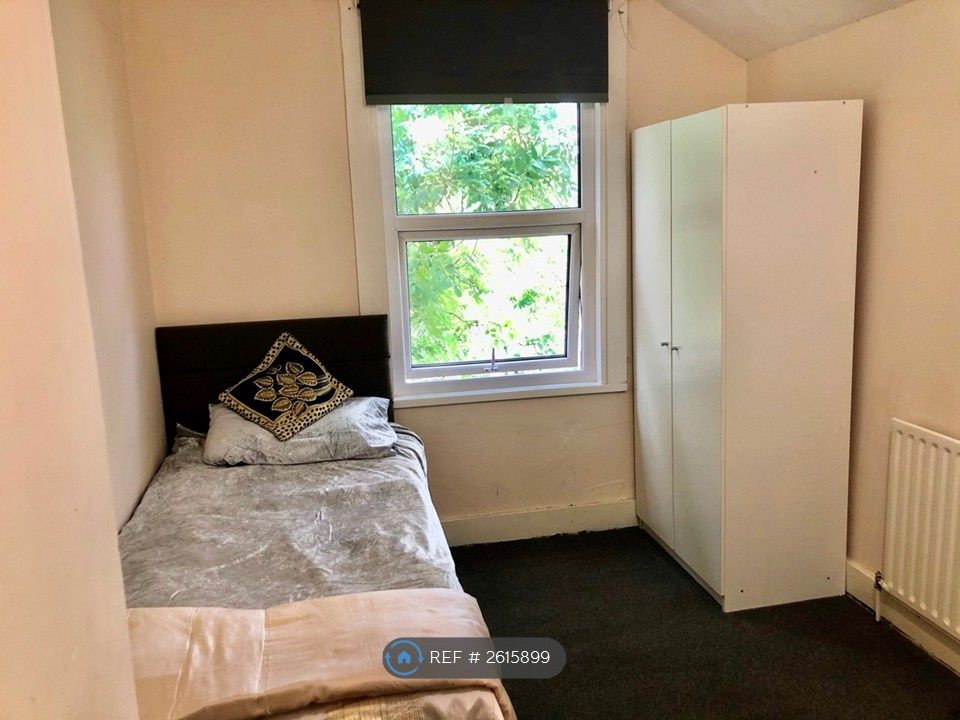 Property photo 1 of 5 Room 1