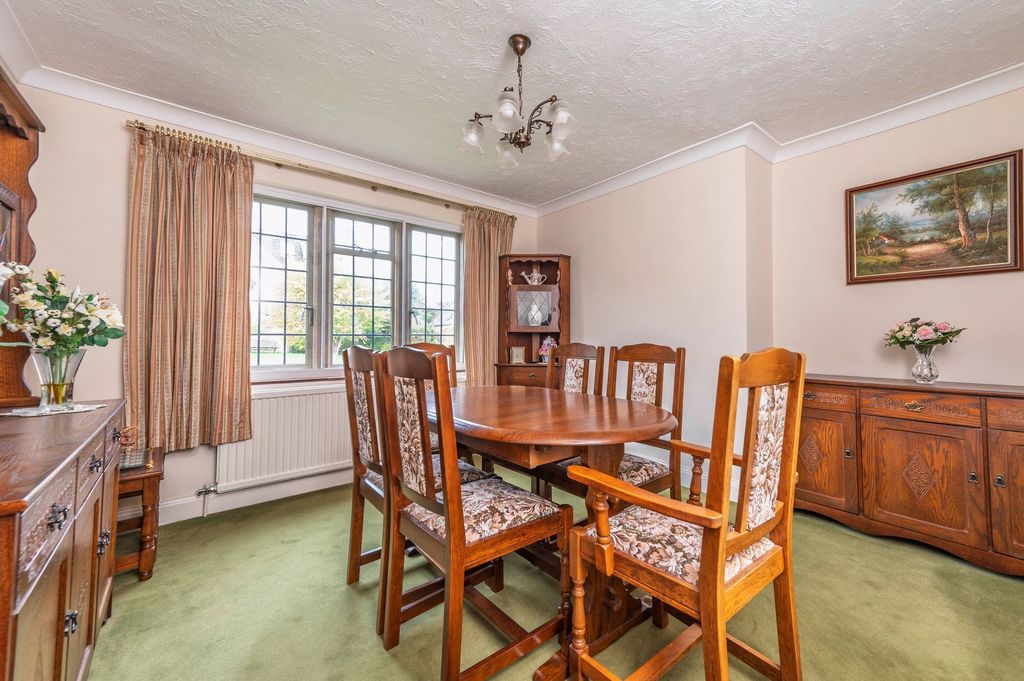 Property photo 3 of 22 Dining Room