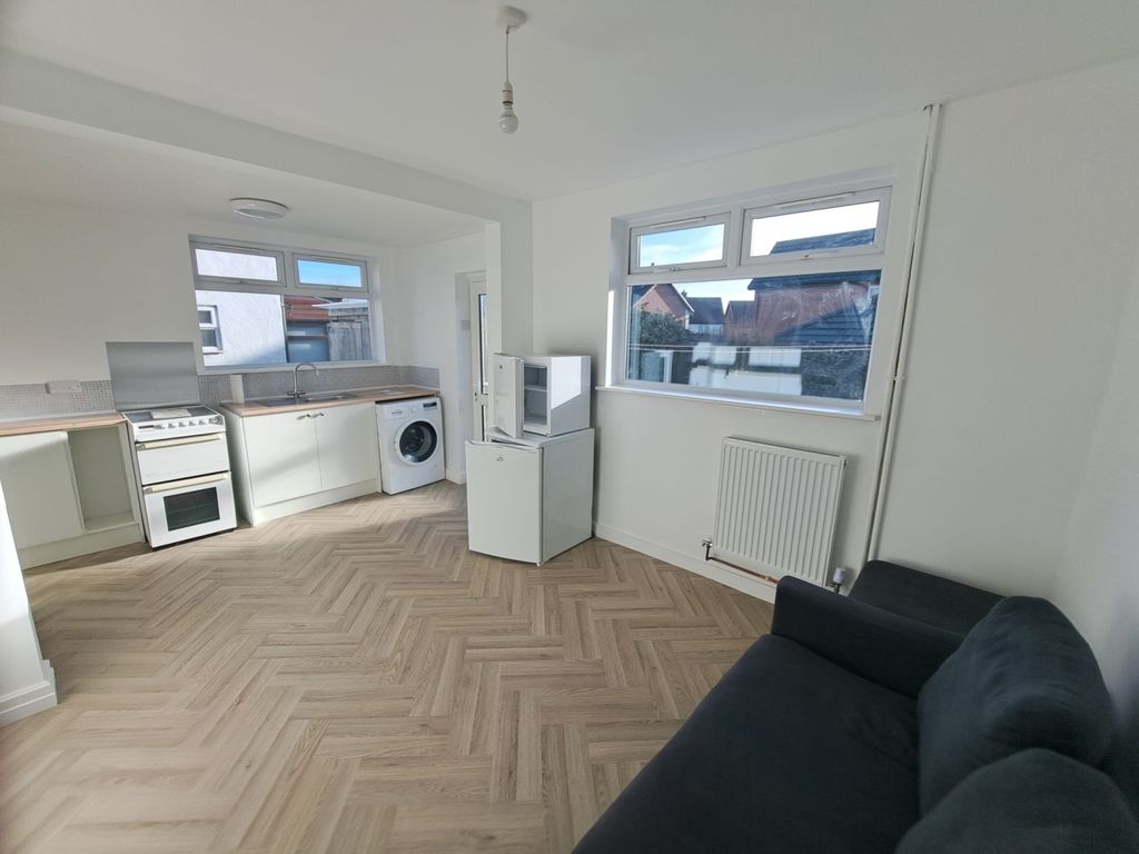 Property photo 2 of 8 D Kitchen