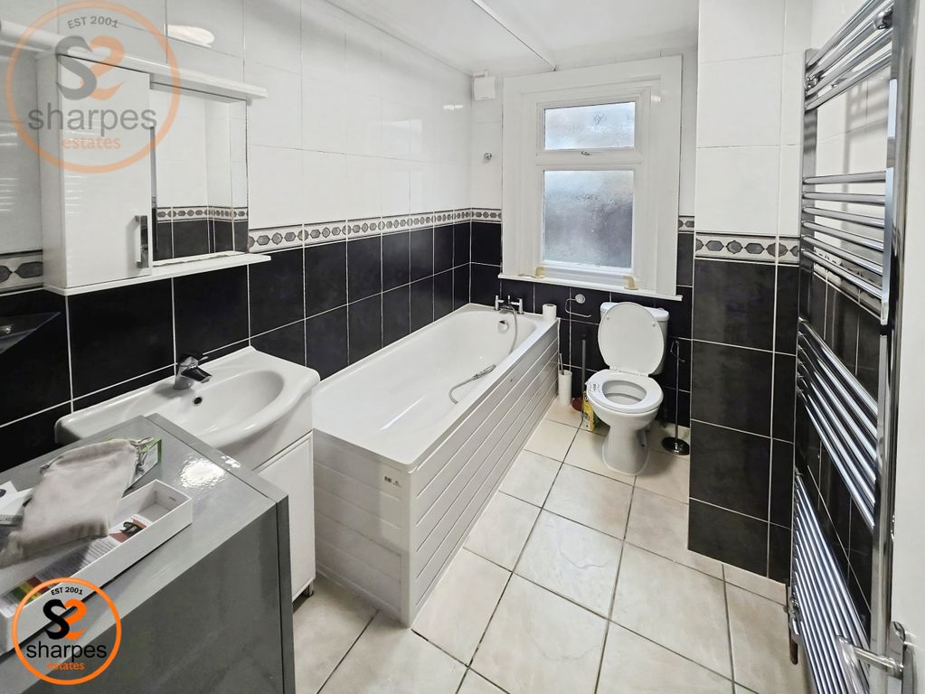 Property photo 2 of 11 74A20Dfc-6Fc37Ad4-97Ab-41d0-B0d6-0F3F3Edce4A6