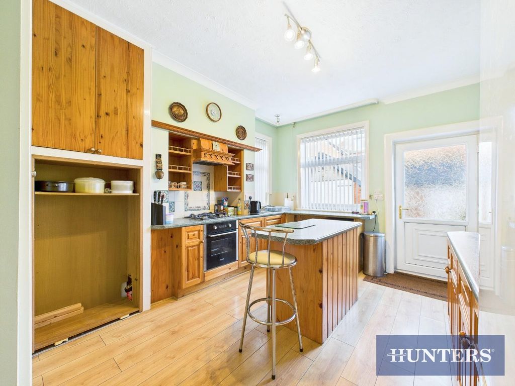 Property photo 3 of 16 Cam05333G0-Pr0011-Still016.Jpg