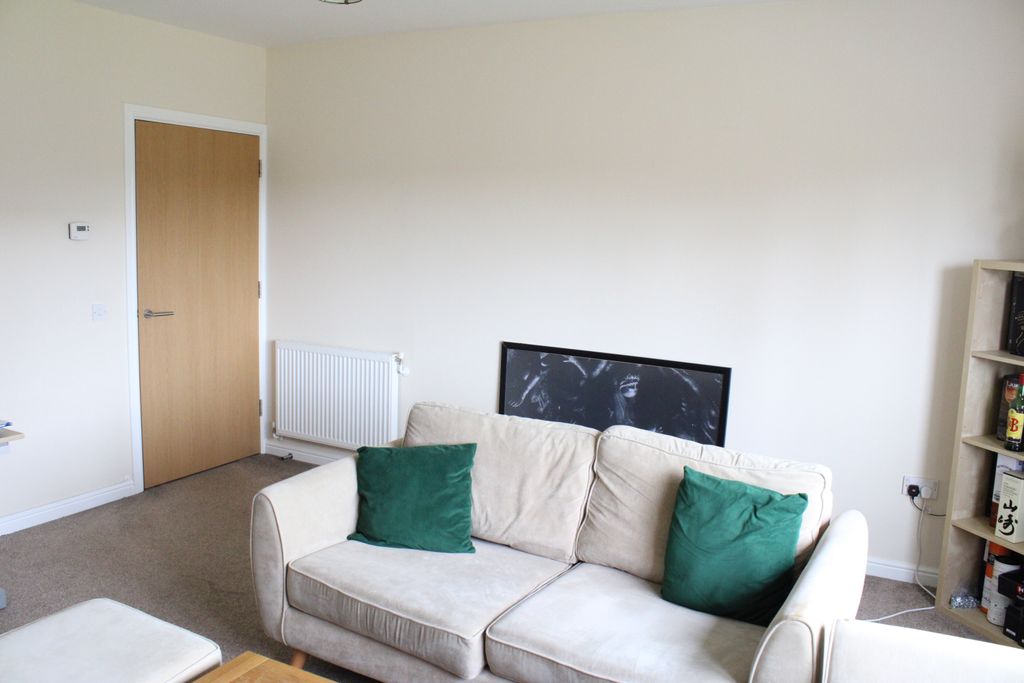 Property photo 3 of 9